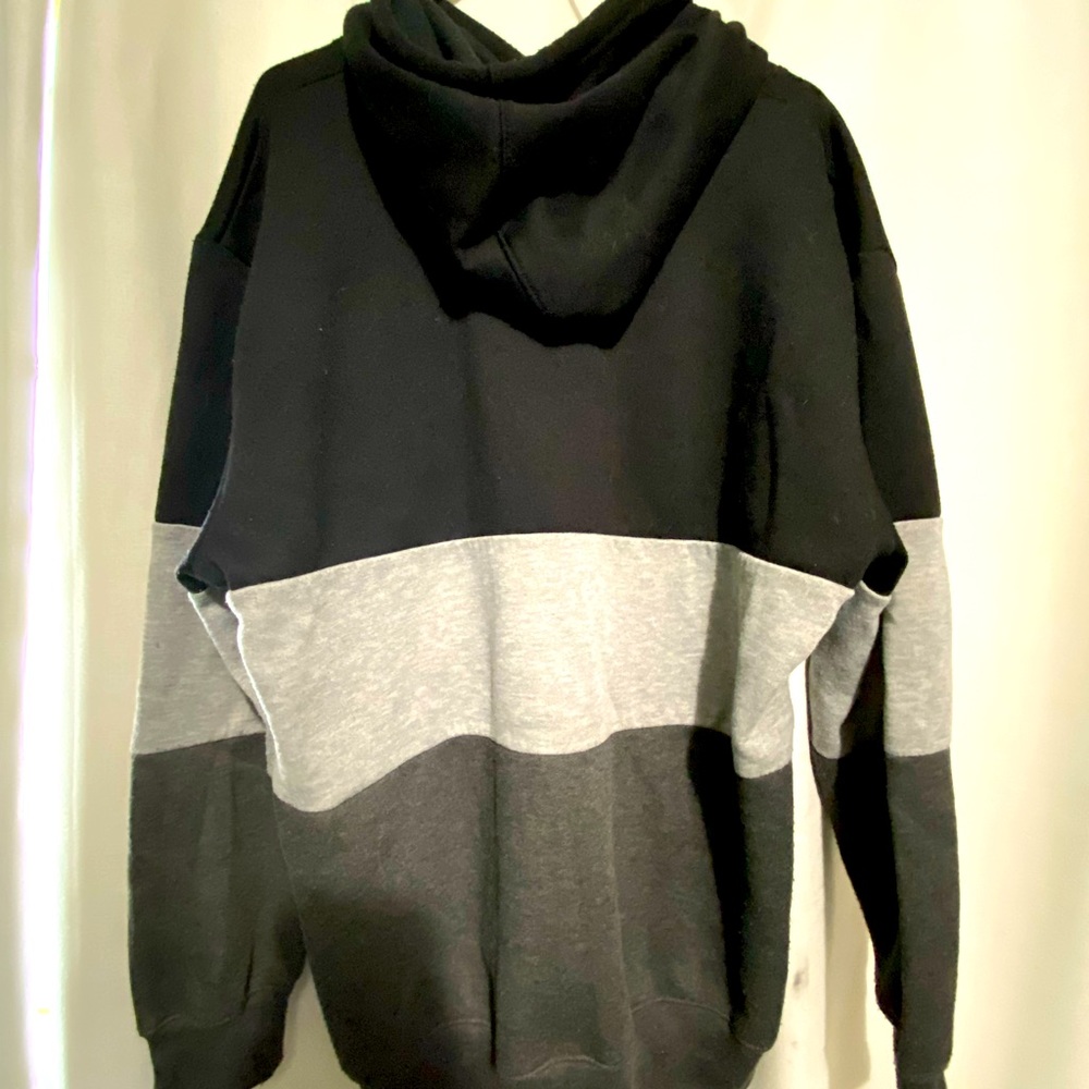 Men’s oversized graphic Kauai sweater